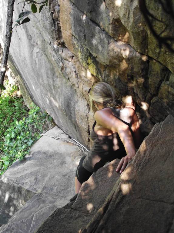 Escalada para chegar à Cachoeira do Frade, em Ubajara - CE (foto de America Sin Fronteras)